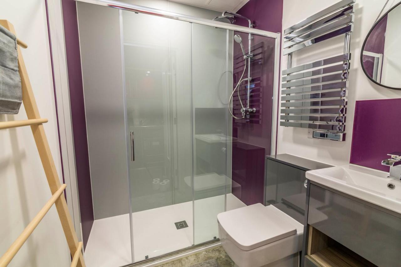 Romantic Getaway Studio Pods Close To City Centre With Free Wifi Derby Ngoại thất bức ảnh
