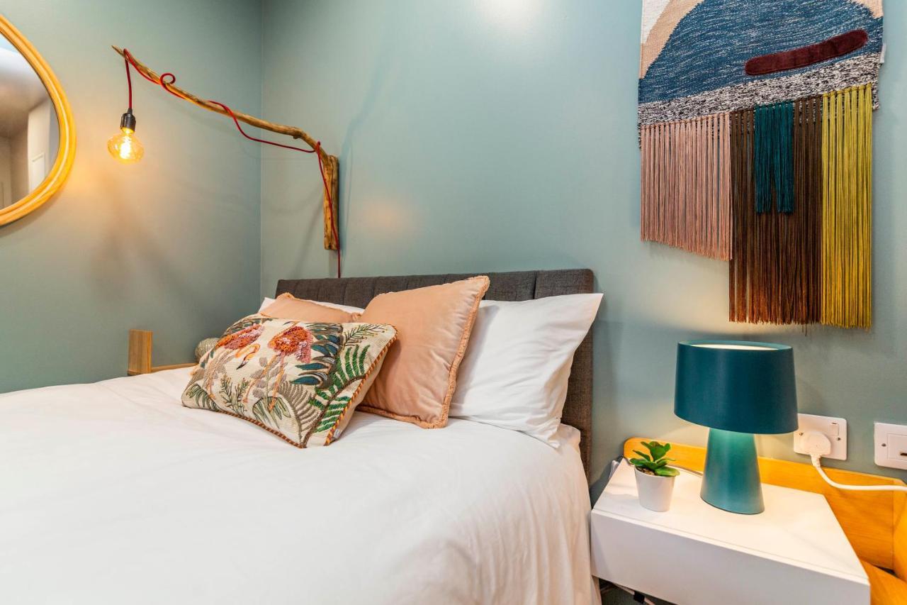 Romantic Getaway Studio Pods Close To City Centre With Free Wifi Derby Ngoại thất bức ảnh